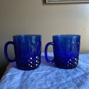 Blue Glass Mugs Set